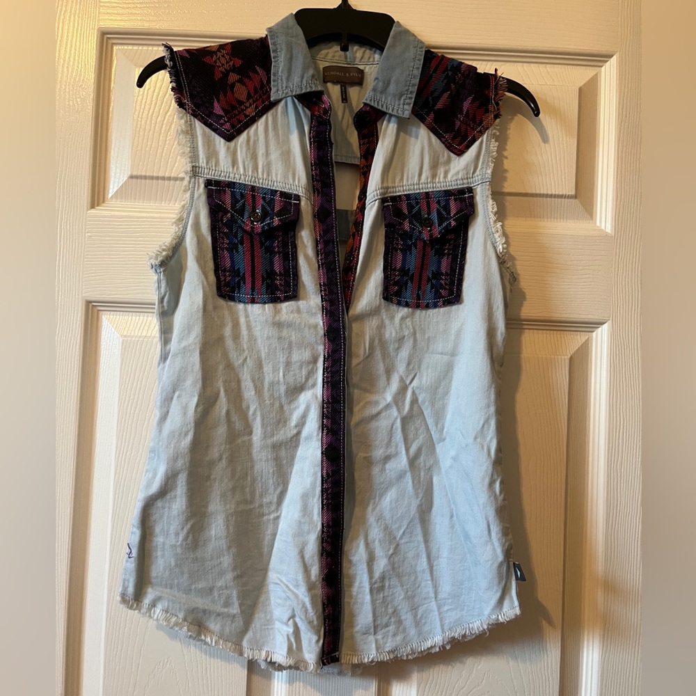 Tribal printed vest. Kylie Kendall branded vest